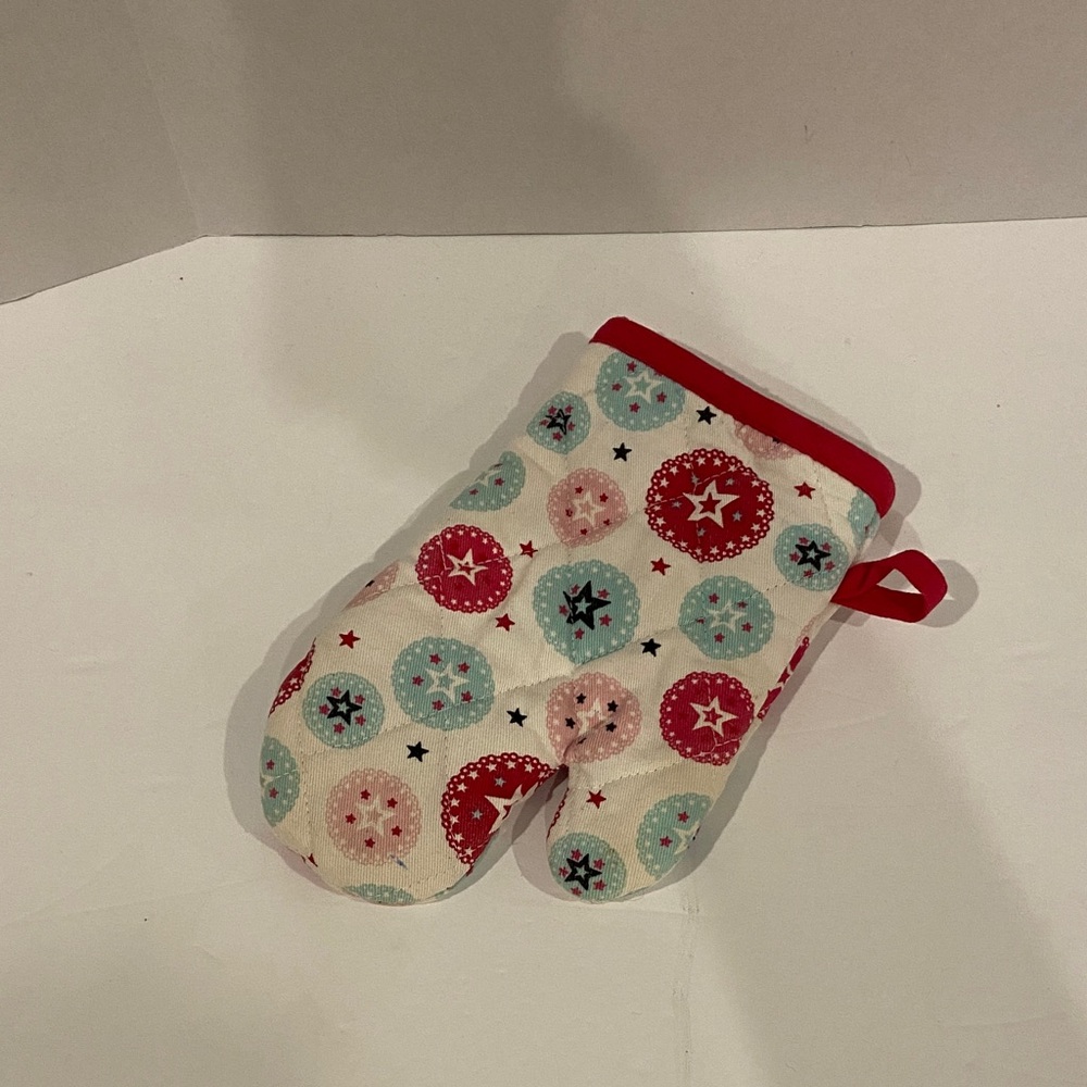 EUC American Girl/Williams Sonoma Collaboration Girls Oven Mitt